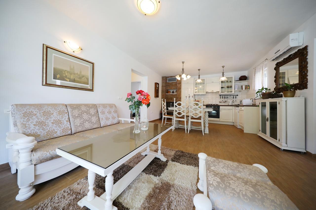 Apartments Mirakul Ζαντάρ Εξωτερικό φωτογραφία